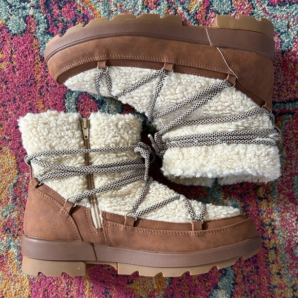 Steve Madden | Women’s Brown/Cream Faux Sherpa Zip/Lace Up Brenna Ankle Boot 9.5 - Picture 10 of 14